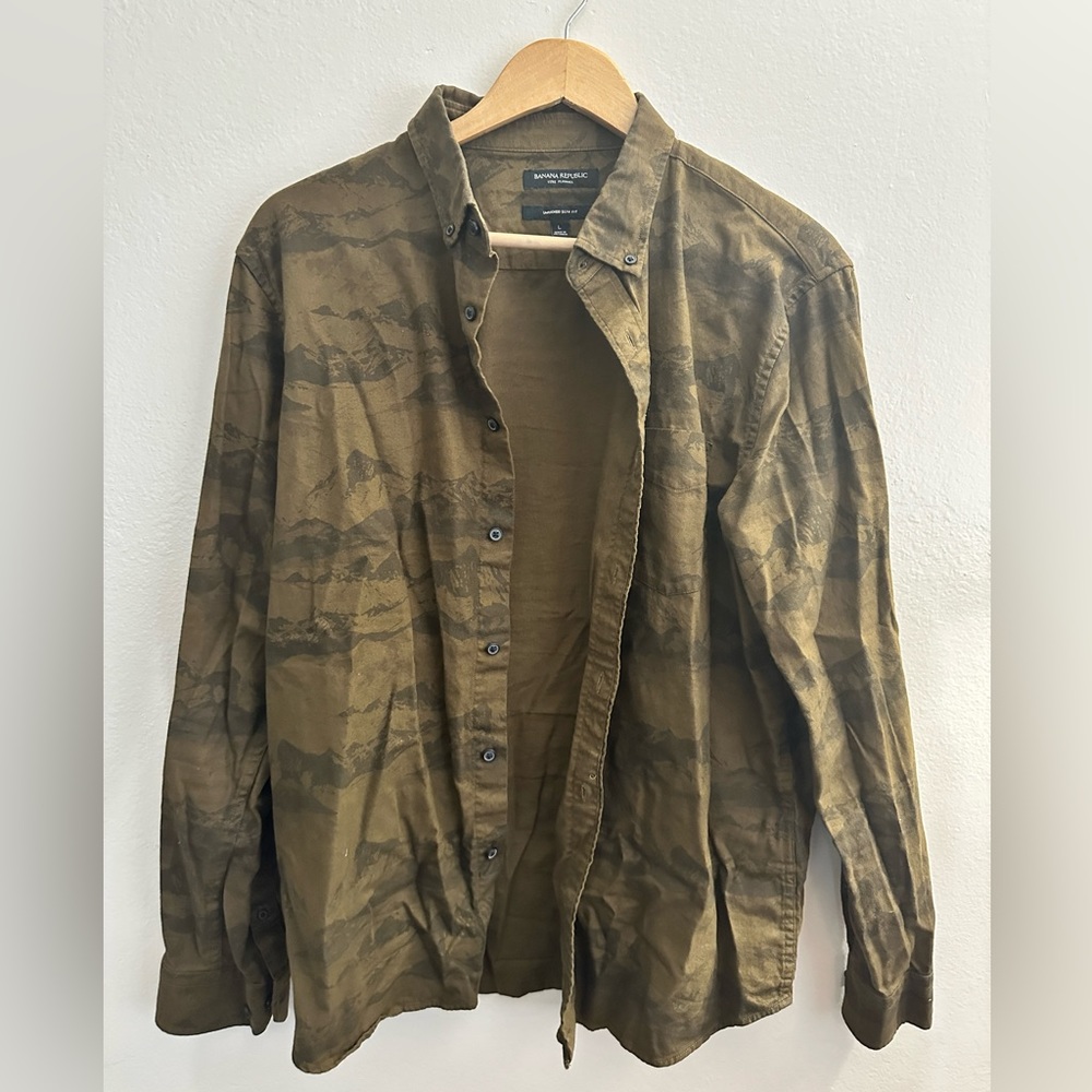 BANANA REPUBLIC LUXE FLANNEL BUTTON UP CAMO SLIM FIT